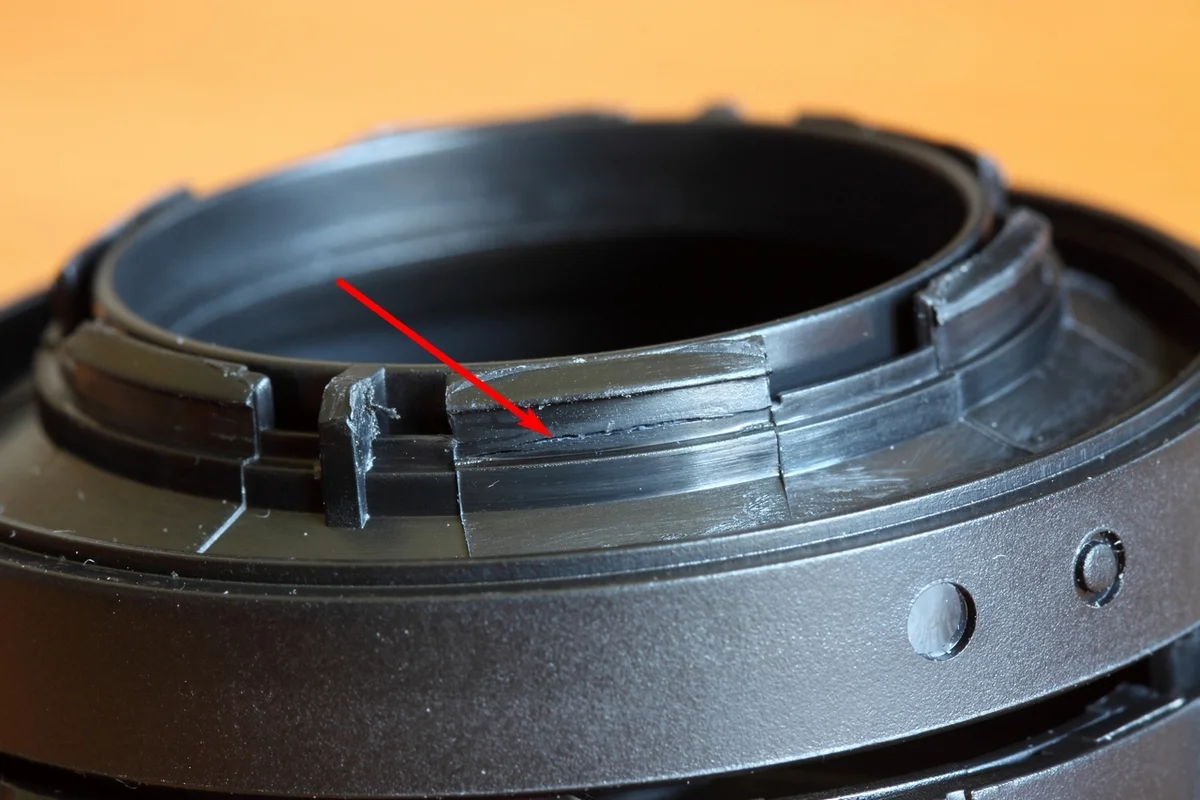 Pard DS35-70RF Lens Hood.JPG